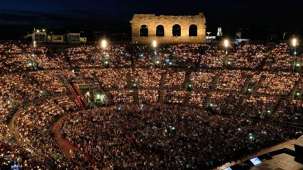 La Grande Opera All'Arena Di Verona: La Traviata Programma